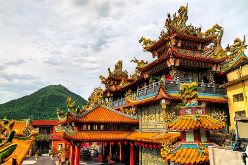 Vue du Temple de la Vie à Ruifang, dans la Nouvelle Ville de Taipei, Taïwan